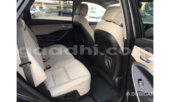 اشتري Imported Hyundai Santa Fe أسود سيارة في Import - Dubai في الصومال اشتري Imported Hyundai Santa Fe أسود سيارة في Import - Dubai في الصومال