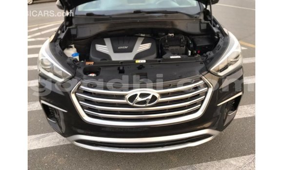 اشتري Imported Hyundai Santa Fe أسود سيارة في Import - Dubai في الصومال اشتري Imported Hyundai Santa Fe أسود سيارة في Import - Dubai في الصومال