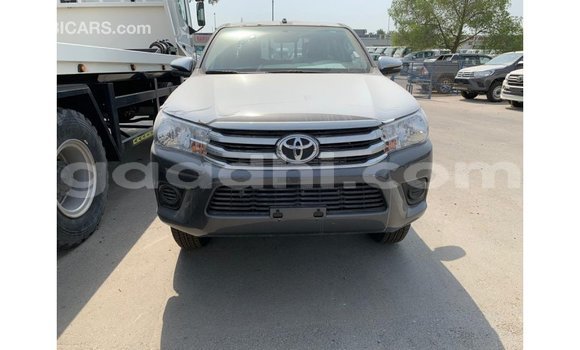 اشتري Imported Toyota Hilux آخر سيارة في Import - Dubai في الصومال اشتري Imported Toyota Hilux آخر سيارة في Import - Dubai في الصومال