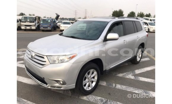 اشتري Imported Toyota Highlander آخر سيارة في Import - Dubai في الصومال اشتري Imported Toyota Highlander آخر سيارة في Import - Dubai في الصومال