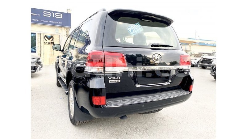 Big with watermark toyota land cruiser somalia import dubai 3115