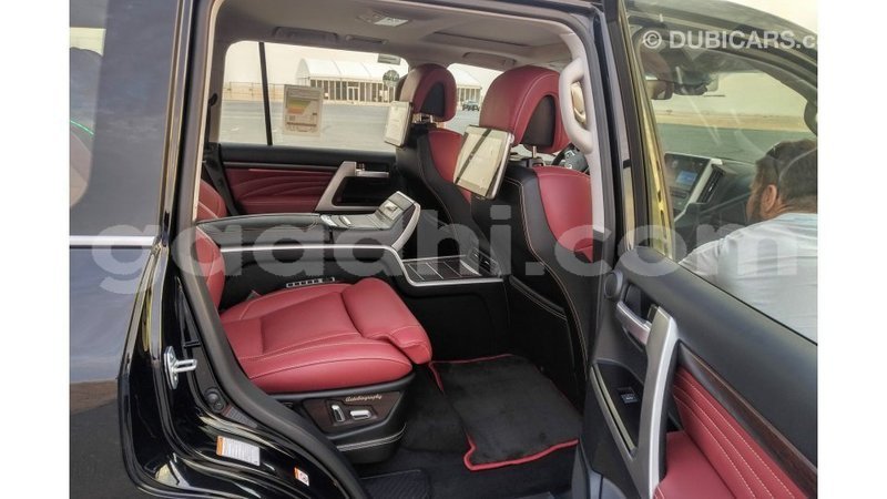 Big with watermark toyota land cruiser somalia import dubai 3116