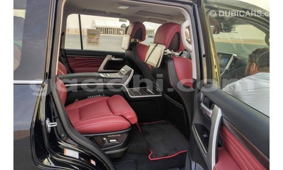 اشتري Imported Toyota Land Cruiser أسود سيارة في Import - Dubai في الصومال اشتري Imported Toyota Land Cruiser أسود سيارة في Import - Dubai في الصومال