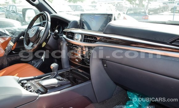 اشتري Imported Lexus LX آخر سيارة في Import - Dubai في الصومال اشتري Imported Lexus LX آخر سيارة في Import - Dubai في الصومال