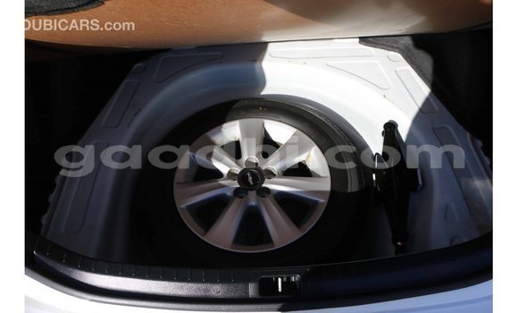 Buy Import Toyota Corolla White Car in Import - Dubai in Somalia Buy Import Toyota Corolla White Car in Import - Dubai in Somalia