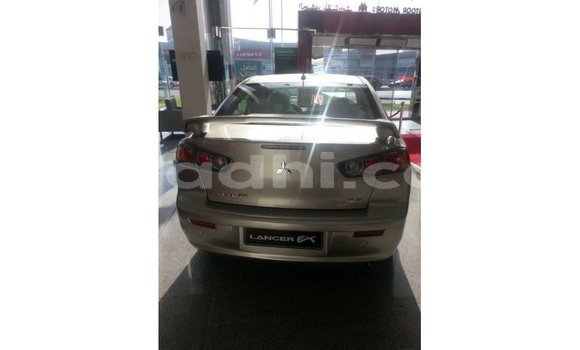 Imported Mitsubishi L200 Other Makiinaa iti Import - Dubai keessatti Somalia keessatti Imported Mitsubishi L200 Other Makiinaa iti Import - Dubai keessatti Somalia keessatti