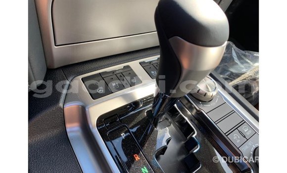 اشتري Imported Toyota Land Cruiser أبيض سيارة في Import - Dubai في الصومال اشتري Imported Toyota Land Cruiser أبيض سيارة في Import - Dubai في الصومال