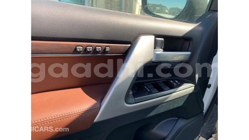 Big with watermark toyota land cruiser somalia import dubai 3126