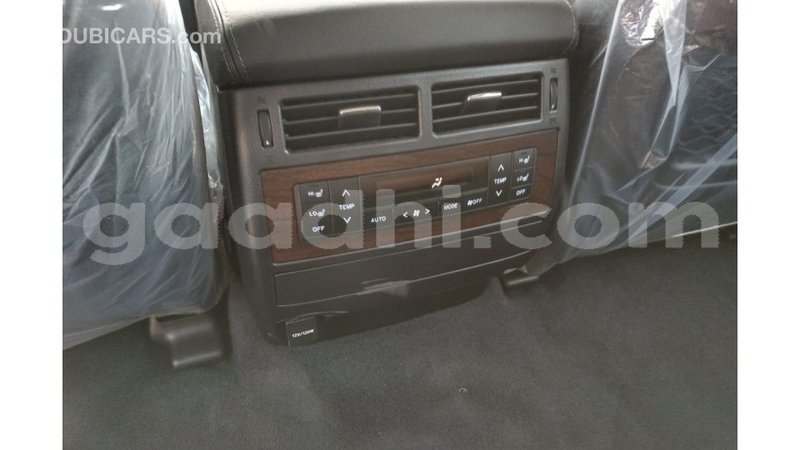 Big with watermark toyota land cruiser somalia import dubai 3127