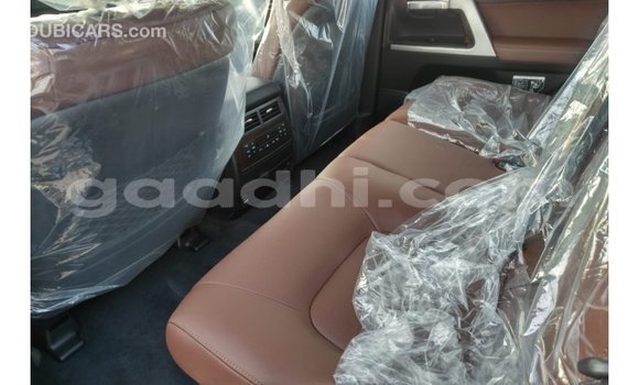 اشتري Imported Toyota Land Cruiser أبيض سيارة في Import - Dubai في الصومال اشتري Imported Toyota Land Cruiser أبيض سيارة في Import - Dubai في الصومال