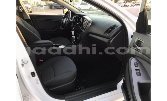 اشتري Imported Kia Optima أبيض سيارة في Import - Dubai في الصومال اشتري Imported Kia Optima أبيض سيارة في Import - Dubai في الصومال