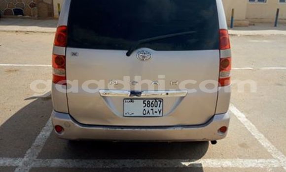 Acheter Occasion Voiture Toyota Noah Gris à Mogadiscio, Somalie Acheter Occasion Voiture Toyota Noah Gris à Mogadiscio, Somalie