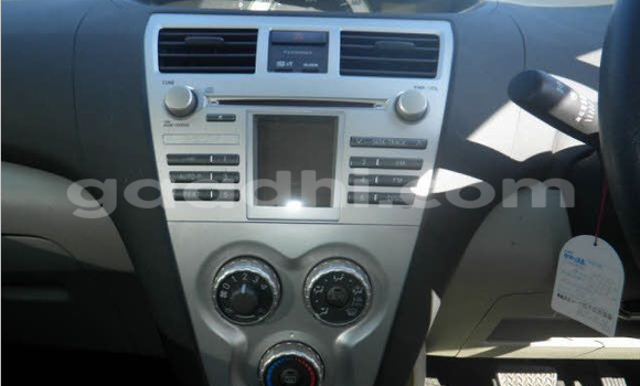 Nunua Ilio tumika Toyota 4Runner Nyeupe Gari ndani ya Hargeysa nchini Somaliland Nunua Ilio tumika Toyota 4Runner Nyeupe Gari ndani ya Hargeysa nchini Somaliland