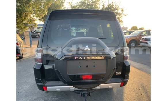 Imported Mitsubishi Pajero Black Makiinaa iti Import - Dubai keessatti Somalia keessatti Imported Mitsubishi Pajero Black Makiinaa iti Import - Dubai keessatti Somalia keessatti