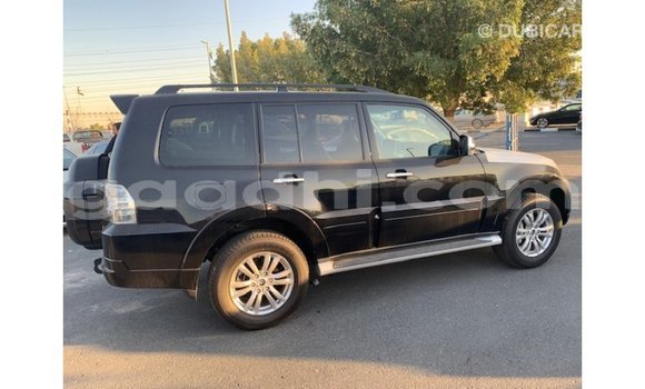 Imported Mitsubishi Pajero Black Makiinaa iti Import - Dubai keessatti Somalia keessatti Imported Mitsubishi Pajero Black Makiinaa iti Import - Dubai keessatti Somalia keessatti