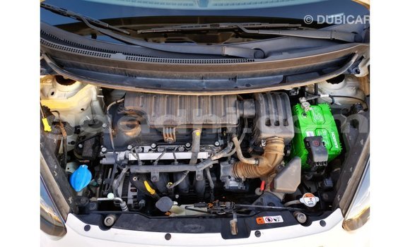 Nunua Imported Kia Picanto Nyeupe Gari ndani ya Import - Dubai nchini Somalia Nunua Imported Kia Picanto Nyeupe Gari ndani ya Import - Dubai nchini Somalia