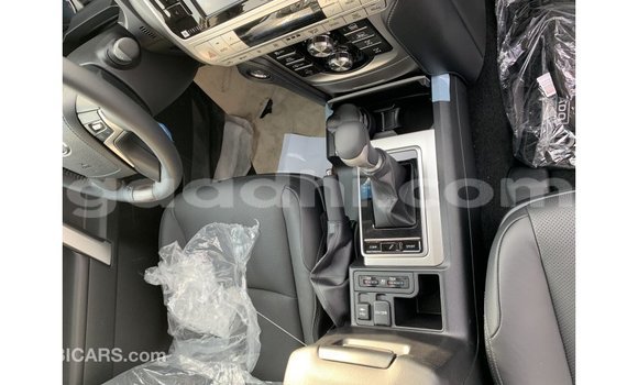 اشتري Imported Toyota Prado أسود سيارة في Import - Dubai في الصومال اشتري Imported Toyota Prado أسود سيارة في Import - Dubai في الصومال