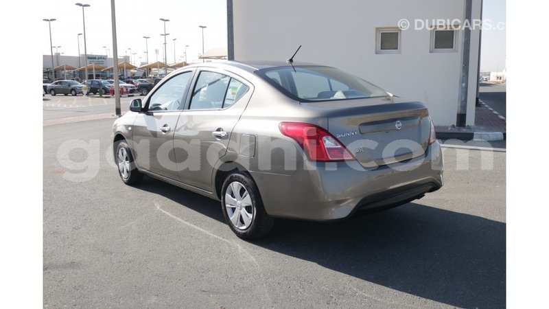 Big with watermark nissan sunny somalia import dubai 3139