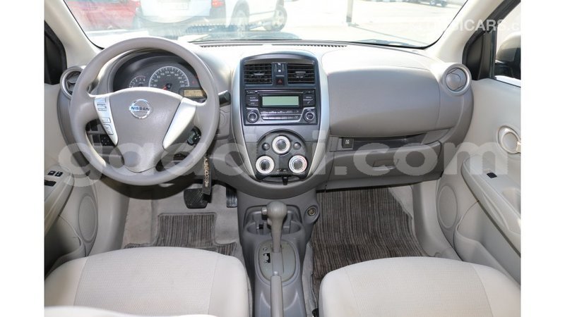 Big with watermark nissan sunny somalia import dubai 3139