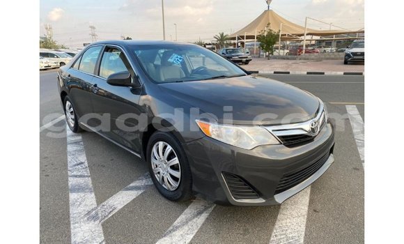 اشتري Imported Toyota Camry آخر سيارة في Import - Dubai في الصومال اشتري Imported Toyota Camry آخر سيارة في Import - Dubai في الصومال