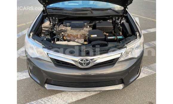 اشتري Imported Toyota Camry آخر سيارة في Import - Dubai في الصومال اشتري Imported Toyota Camry آخر سيارة في Import - Dubai في الصومال