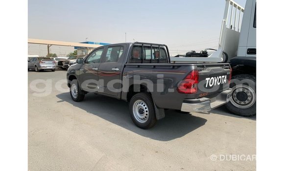 اشتري Imported Toyota Hilux آخر سيارة في Import - Dubai في الصومال اشتري Imported Toyota Hilux آخر سيارة في Import - Dubai في الصومال