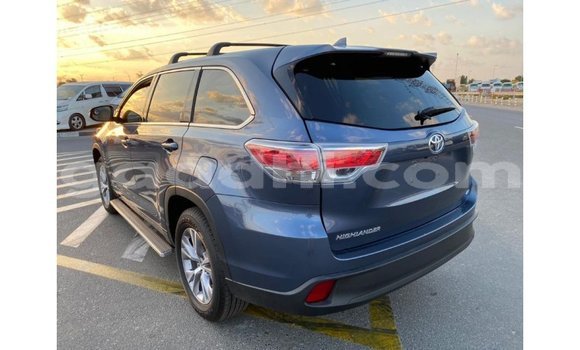 ይግዙ Imported Toyota Highlander ሰማያዊ መኪና በ Import - Dubai በ ሶማሊያ ይግዙ Imported Toyota Highlander ሰማያዊ መኪና በ Import - Dubai በ ሶማሊያ