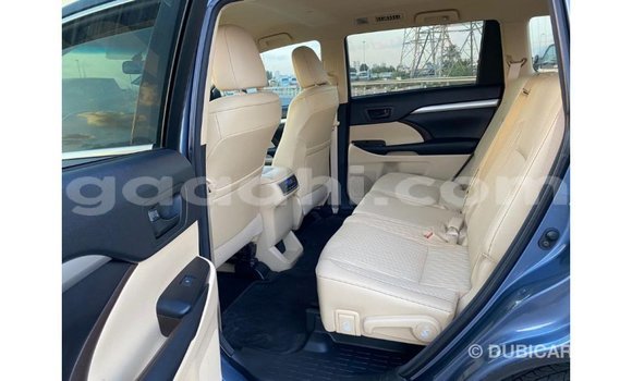 ይግዙ Imported Toyota Highlander ሰማያዊ መኪና በ Import - Dubai በ ሶማሊያ ይግዙ Imported Toyota Highlander ሰማያዊ መኪና በ Import - Dubai በ ሶማሊያ