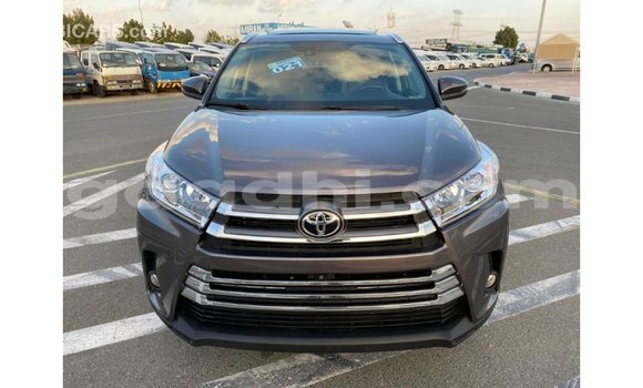 ይግዙ Imported Toyota Highlander ሌላ መኪና በ Import - Dubai በ ሶማሊያ ይግዙ Imported Toyota Highlander ሌላ መኪና በ Import - Dubai በ ሶማሊያ