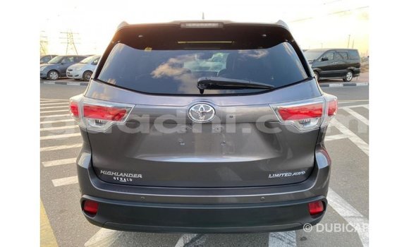 ይግዙ Imported Toyota Highlander ሌላ መኪና በ Import - Dubai በ ሶማሊያ ይግዙ Imported Toyota Highlander ሌላ መኪና በ Import - Dubai በ ሶማሊያ