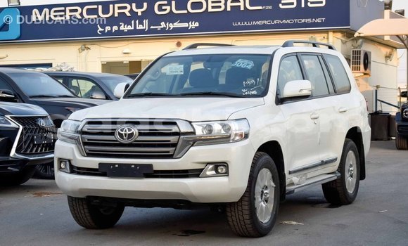 Buy Import Toyota Land Cruiser White Car in Import - Dubai in Somalia Buy Import Toyota Land Cruiser White Car in Import - Dubai in Somalia