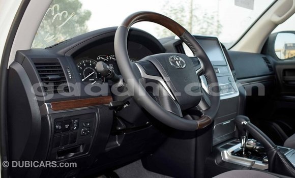 Buy Import Toyota Land Cruiser White Car in Import - Dubai in Somalia Buy Import Toyota Land Cruiser White Car in Import - Dubai in Somalia