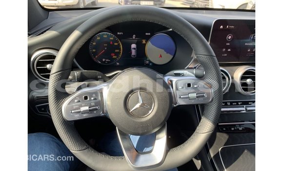 Imported Mercedes-Benz GLC Black Makiinaa iti Import - Dubai keessatti Somalia keessatti Imported Mercedes-Benz GLC Black Makiinaa iti Import - Dubai keessatti Somalia keessatti