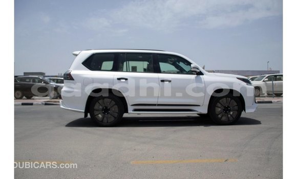 اشتري Imported Lexus LX أبيض سيارة في Import - Dubai في الصومال اشتري Imported Lexus LX أبيض سيارة في Import - Dubai في الصومال