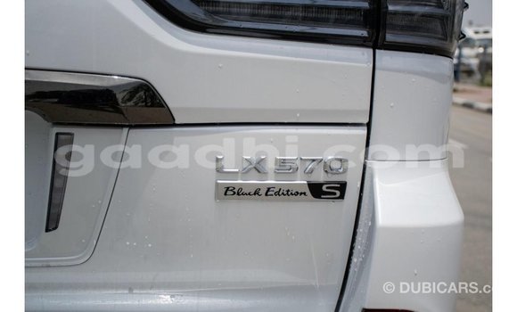 اشتري Imported Lexus LX أبيض سيارة في Import - Dubai في الصومال اشتري Imported Lexus LX أبيض سيارة في Import - Dubai في الصومال