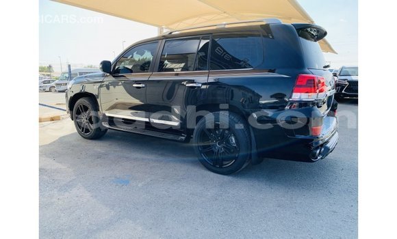 اشتري Imported Toyota Land Cruiser أسود سيارة في Import - Dubai في الصومال اشتري Imported Toyota Land Cruiser أسود سيارة في Import - Dubai في الصومال