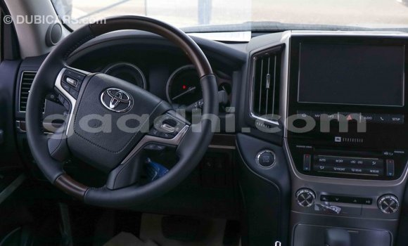 اشتري Imported Toyota Land Cruiser أسود سيارة في Import - Dubai في الصومال اشتري Imported Toyota Land Cruiser أسود سيارة في Import - Dubai في الصومال