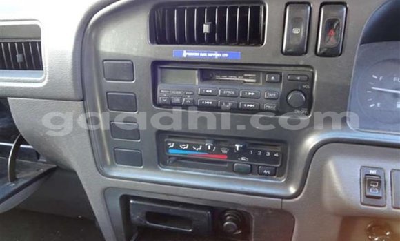 Nunua Ilio tumika Nissan 350Z Nyeupe Gari ndani ya Hargeysa nchini Somaliland Nunua Ilio tumika Nissan 350Z Nyeupe Gari ndani ya Hargeysa nchini Somaliland