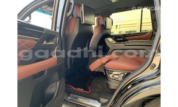 Imported Lexus LX Black Makiinaa iti Import - Dubai keessatti Somalia keessatti Imported Lexus LX Black Makiinaa iti Import - Dubai keessatti Somalia keessatti