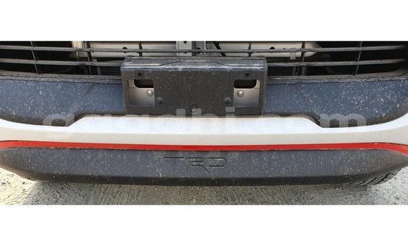 اشتري Imported Toyota Hilux أبيض سيارة في Import - Dubai في الصومال اشتري Imported Toyota Hilux أبيض سيارة في Import - Dubai في الصومال