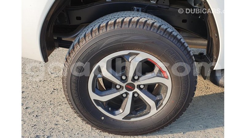 Big with watermark toyota hilux somalia import dubai 3168