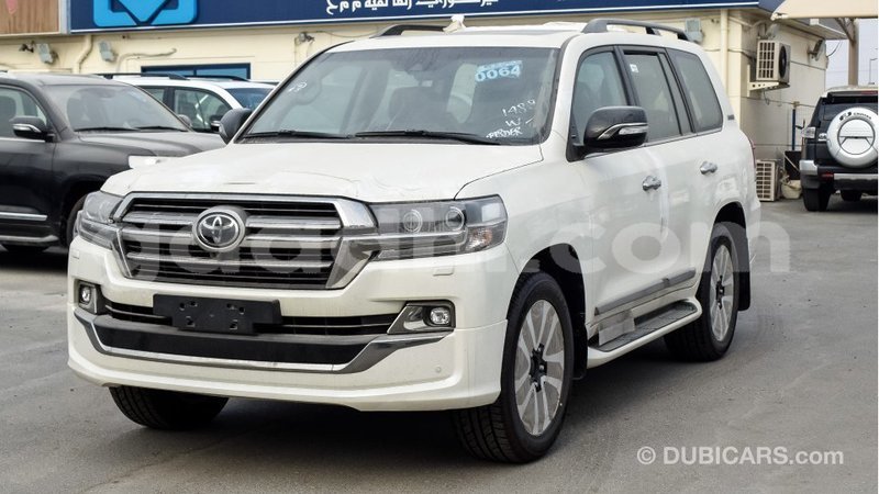 Big with watermark toyota land cruiser somalia import dubai 3169