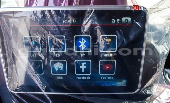 Imported Toyota Land Cruiser White Makiinaa iti Import - Dubai keessatti Somalia keessatti Imported Toyota Land Cruiser White Makiinaa iti Import - Dubai keessatti Somalia keessatti