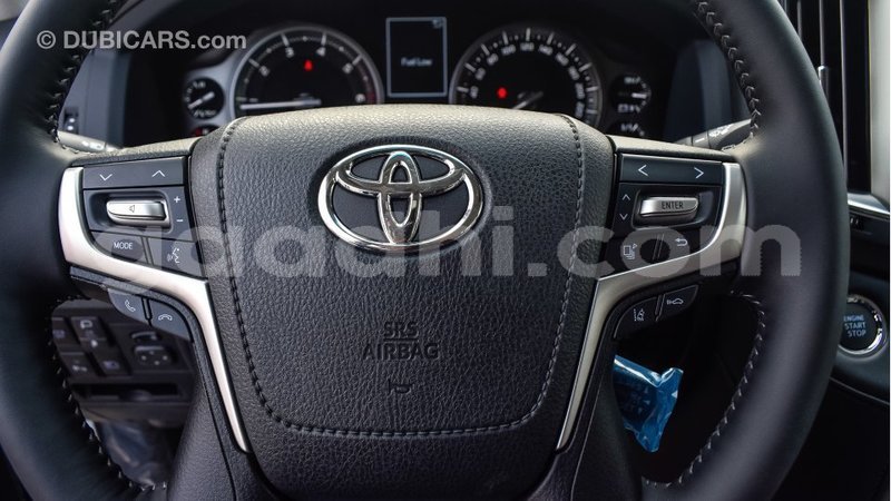 Big with watermark toyota land cruiser somalia import dubai 3169