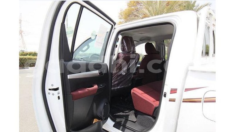 Big with watermark toyota hilux somalia import dubai 3170