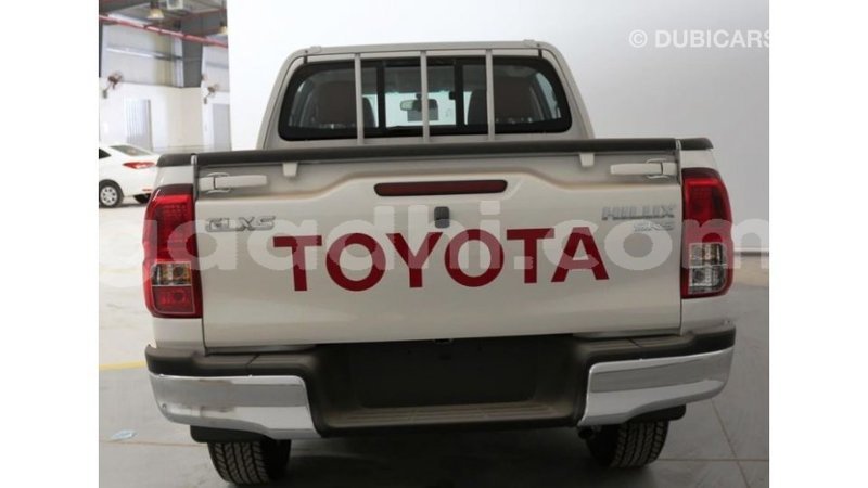 Big with watermark toyota hilux somalia import dubai 3171