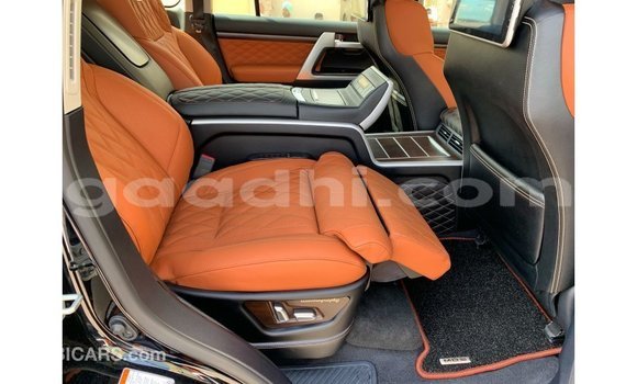 اشتري Imported Toyota Land Cruiser أسود سيارة في Import - Dubai في الصومال اشتري Imported Toyota Land Cruiser أسود سيارة في Import - Dubai في الصومال