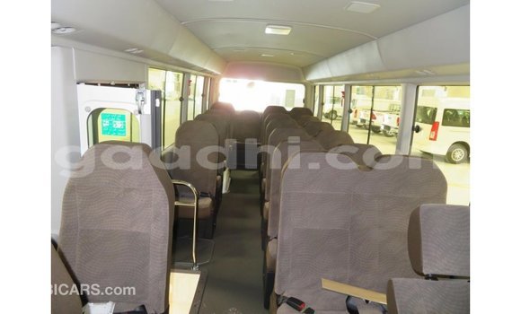 اشتري Imported Toyota Coaster أبيض سيارة في Import - Dubai في الصومال اشتري Imported Toyota Coaster أبيض سيارة في Import - Dubai في الصومال