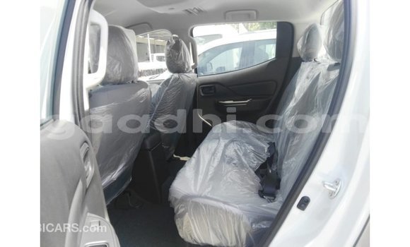 اشتري Imported Mitsubishi L200 آخر سيارة في Import - Dubai في الصومال اشتري Imported Mitsubishi L200 آخر سيارة في Import - Dubai في الصومال