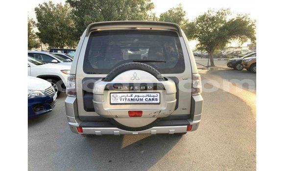 اشتري Imported Mitsubishi Pajero آخر سيارة في Import - Dubai في الصومال اشتري Imported Mitsubishi Pajero آخر سيارة في Import - Dubai في الصومال